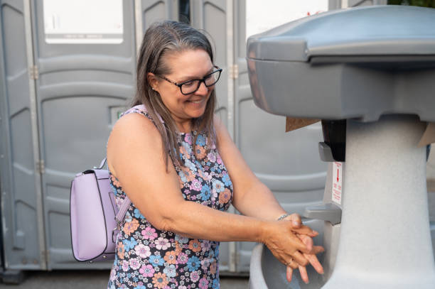 Best Porta potty delivery and setup  in Fort Denaud, FL